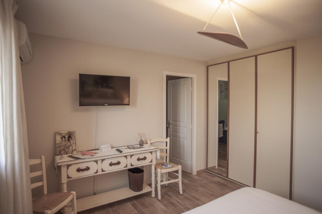 Les Chambres Du Restaurant Le Castellaras - Teritoria Fayence Eksteriør billede
