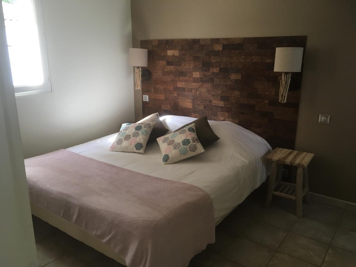 Les Chambres Du Restaurant Le Castellaras - Teritoria Fayence Eksteriør billede